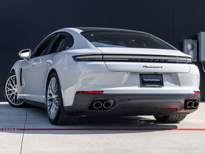2026 Porsche Panamera Panamera 4
