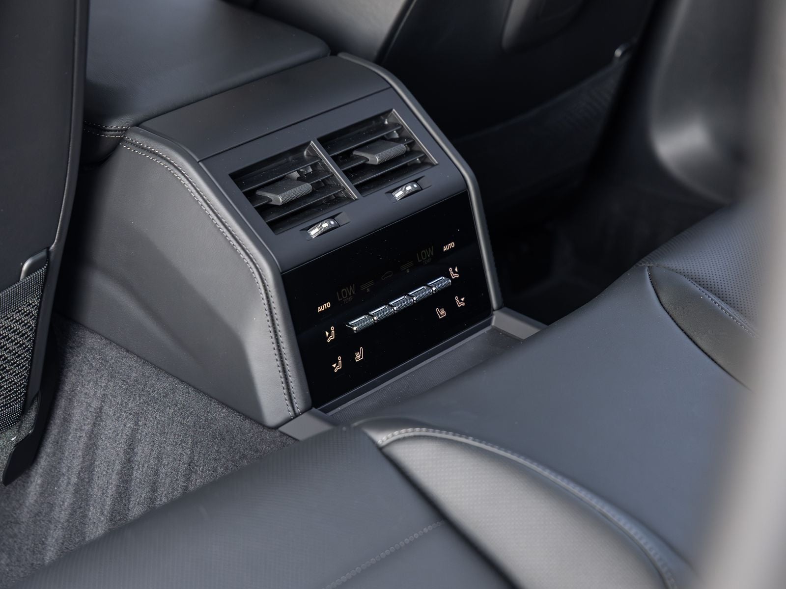 2026 Porsche Panamera Panamera 4