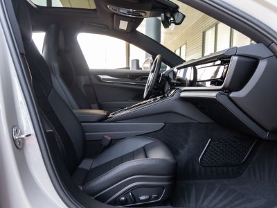 2026 Porsche Panamera Panamera 4
