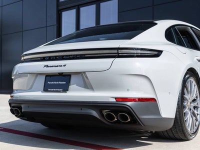2026 Porsche Panamera Panamera 4