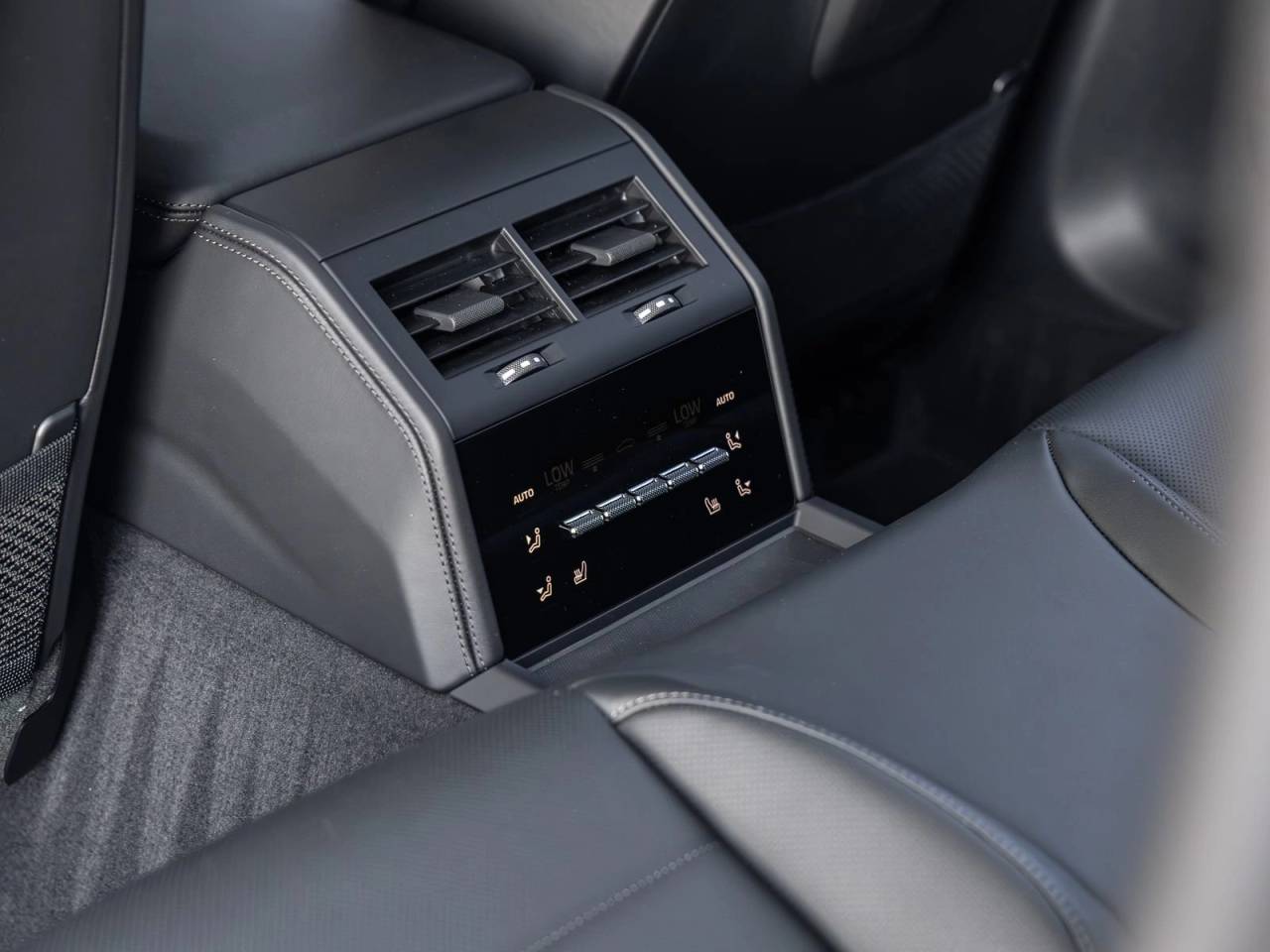 2026 Porsche Panamera Panamera 4