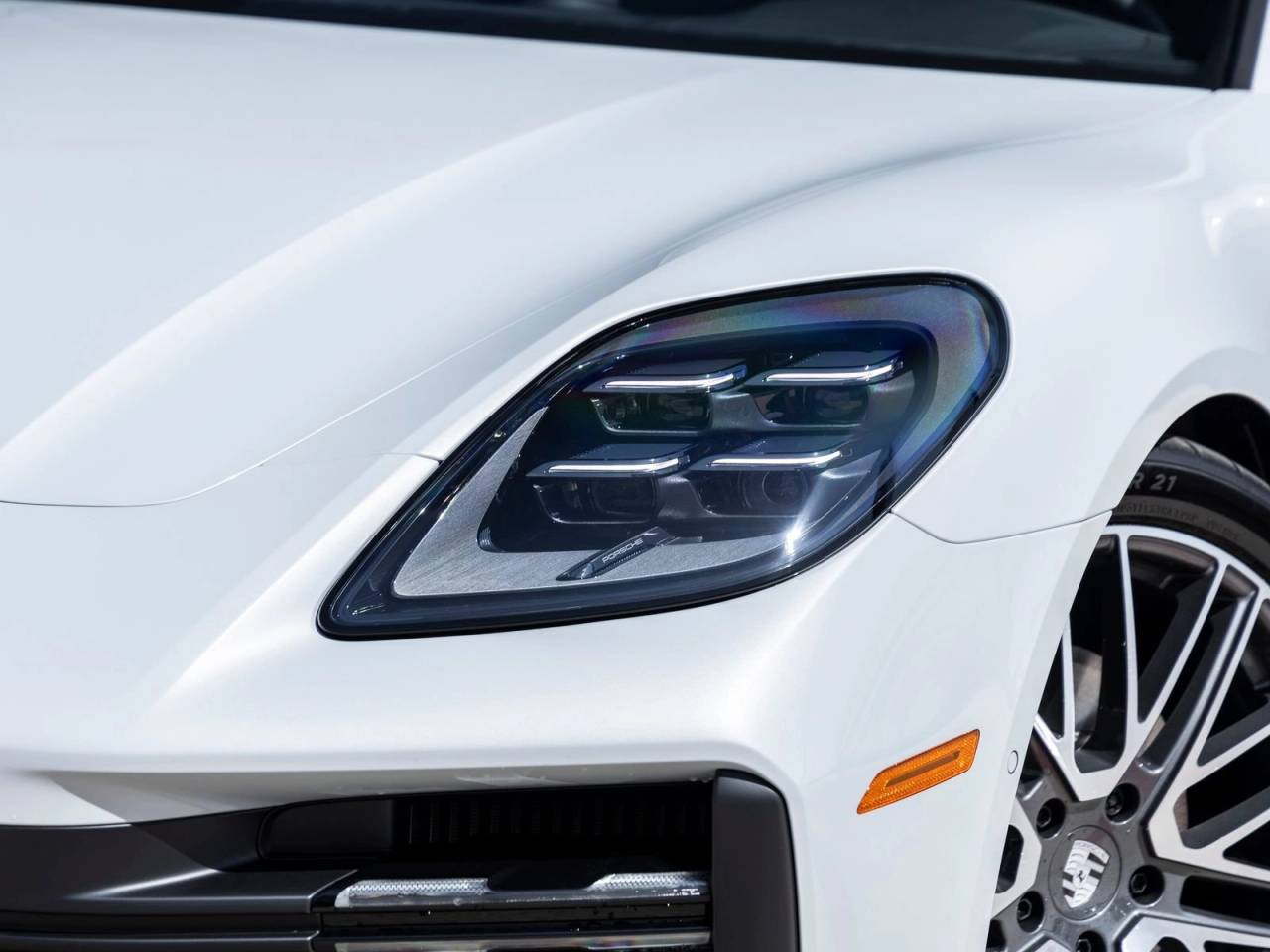 2025 Porsche Panamera Panamera 4