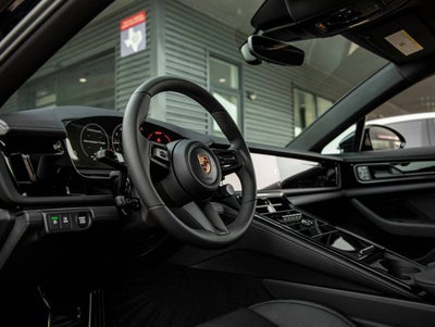 2026 Porsche Panamera RWD