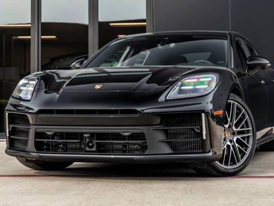 2026 Porsche Panamera RWD