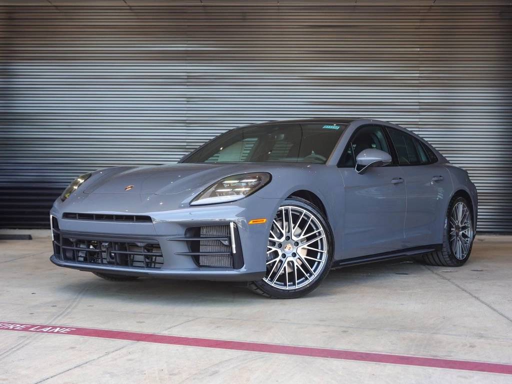 2025 Porsche Panamera 4