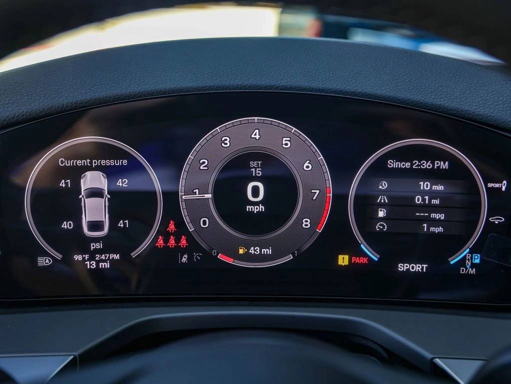 2025 Porsche Panamera 4