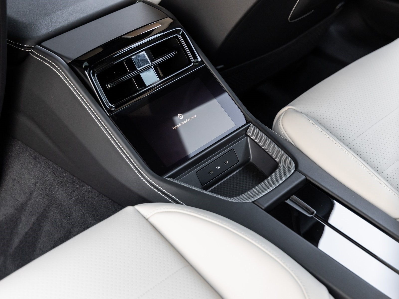 2025 Porsche Panamera Panamera