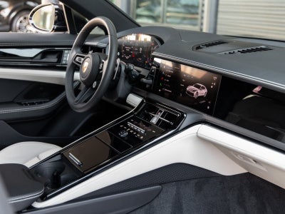 2025 Porsche Panamera Panamera