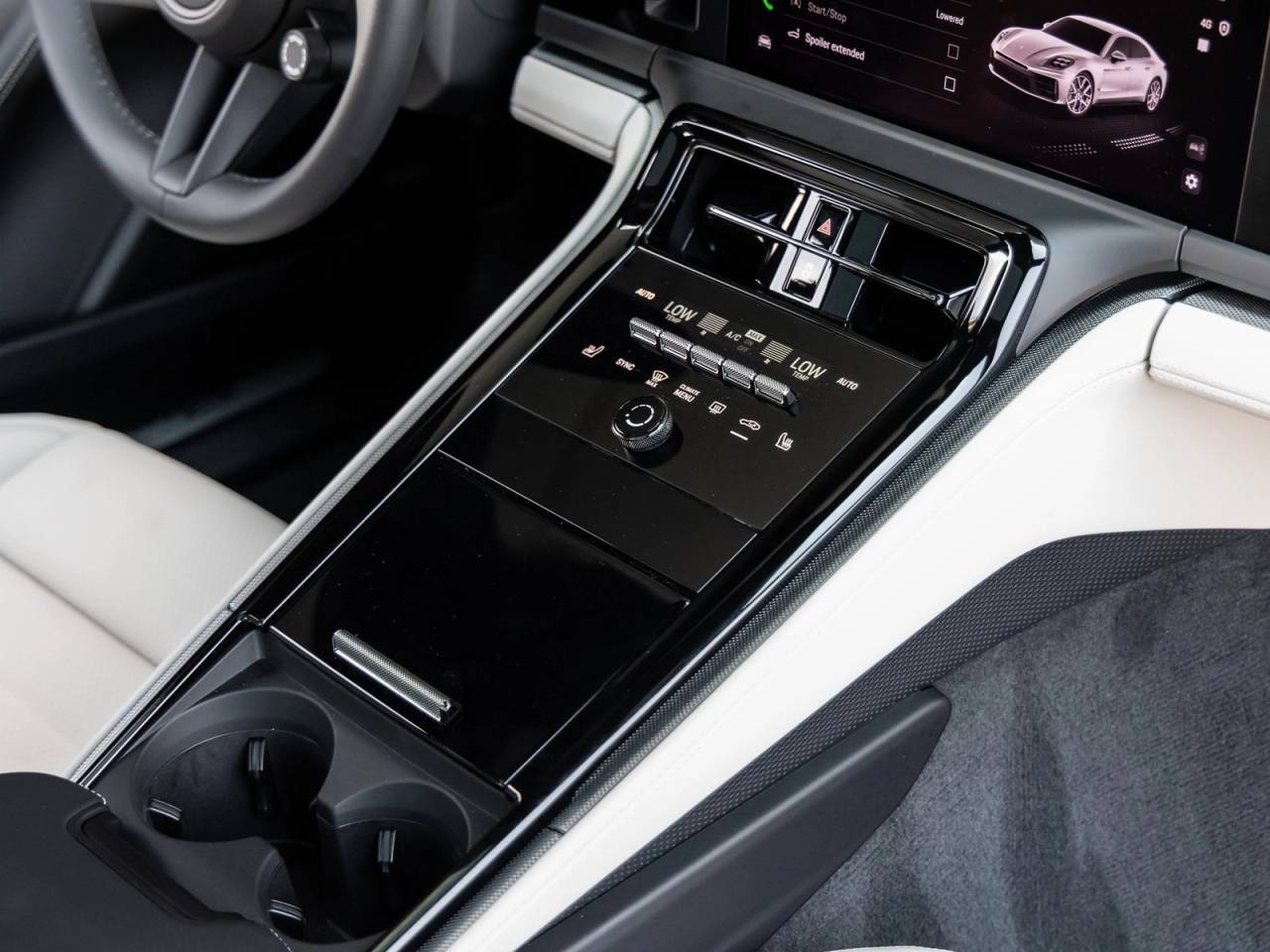 2025 Porsche Panamera Panamera