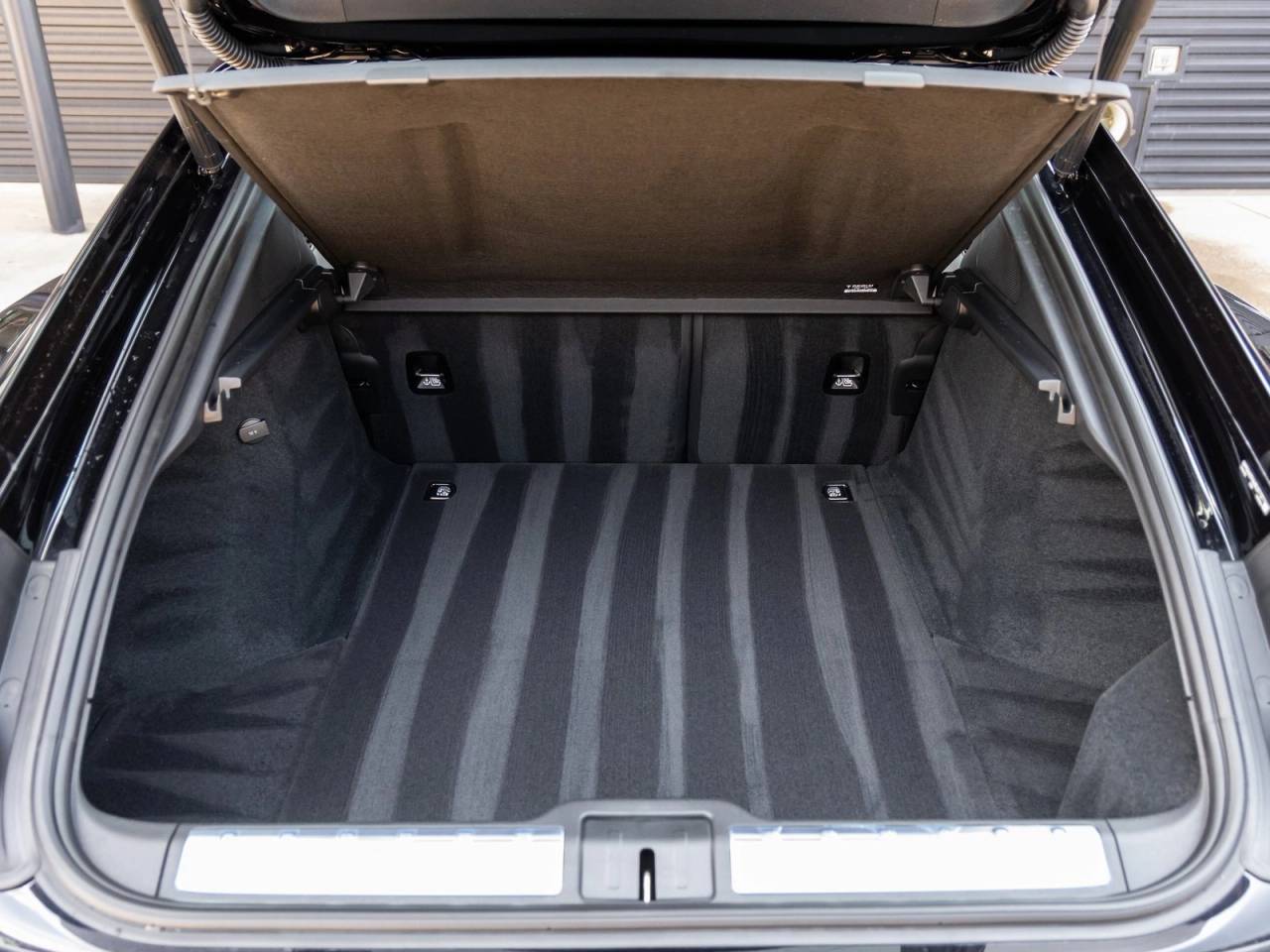 2025 Porsche Panamera Panamera