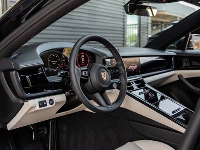 2025 Porsche Panamera Panamera