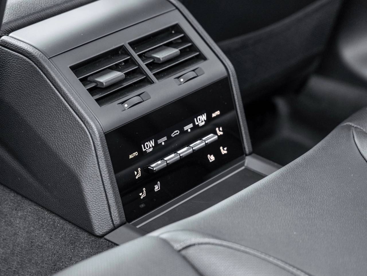 2025 Porsche Panamera Panamera