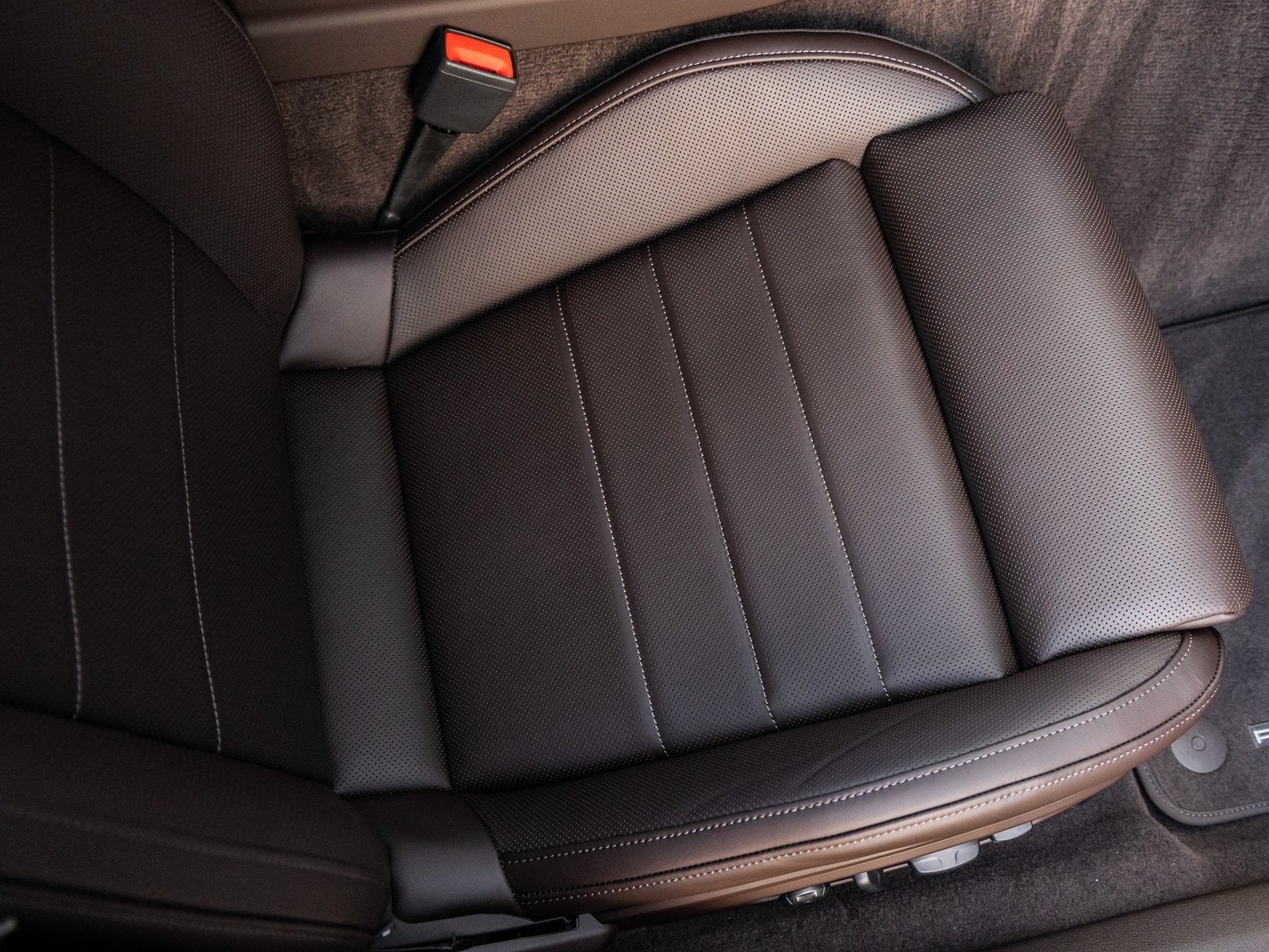 2026 Porsche Panamera Panamera 4