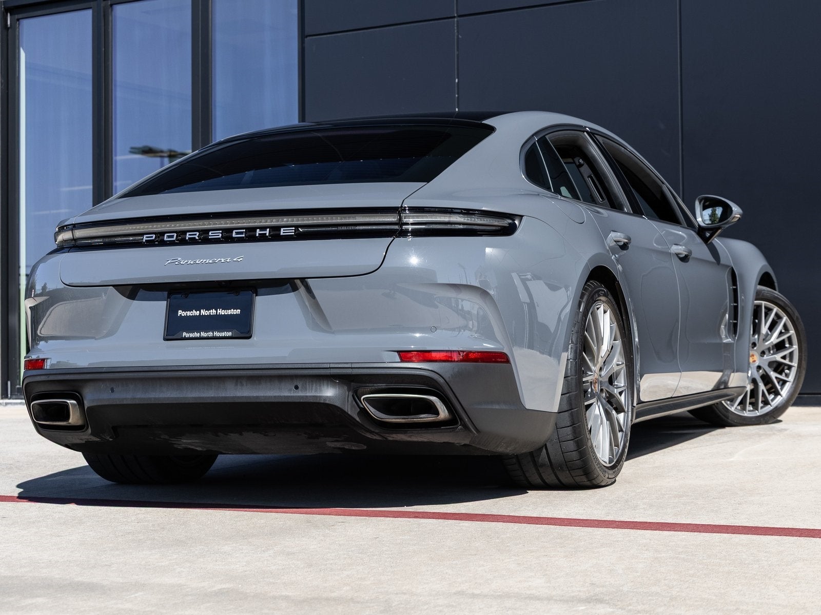 2025 Porsche Panamera Panamera 4