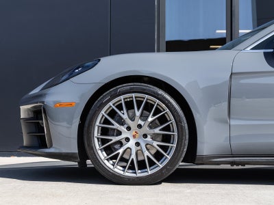 2025 Porsche Panamera Panamera 4