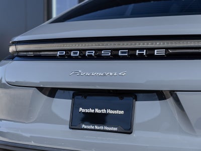 2025 Porsche Panamera Panamera 4