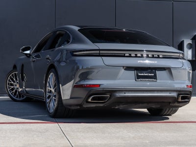 2025 Porsche Panamera Panamera 4
