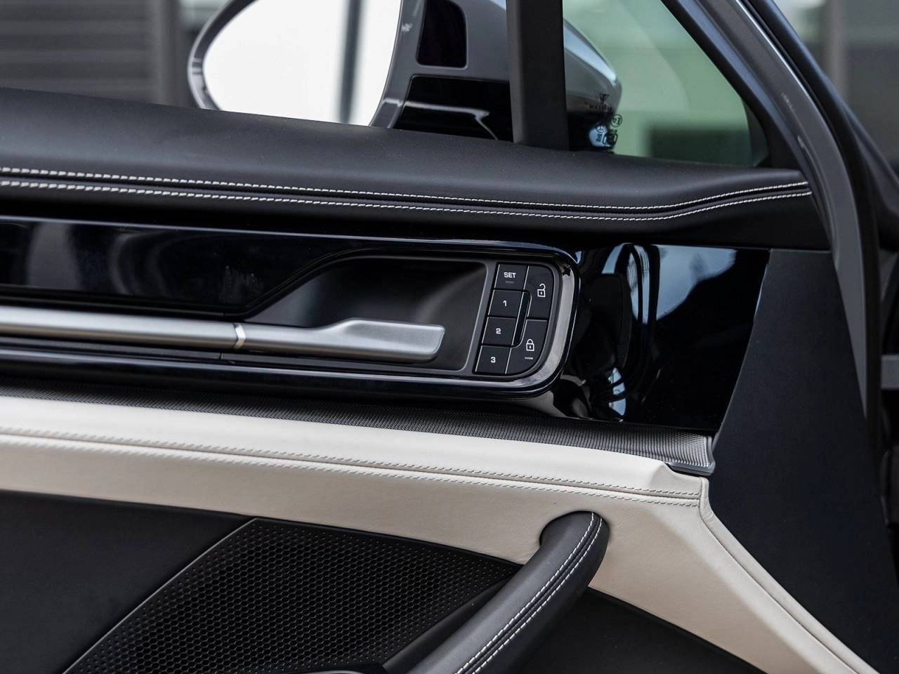 2025 Porsche Panamera Panamera 4