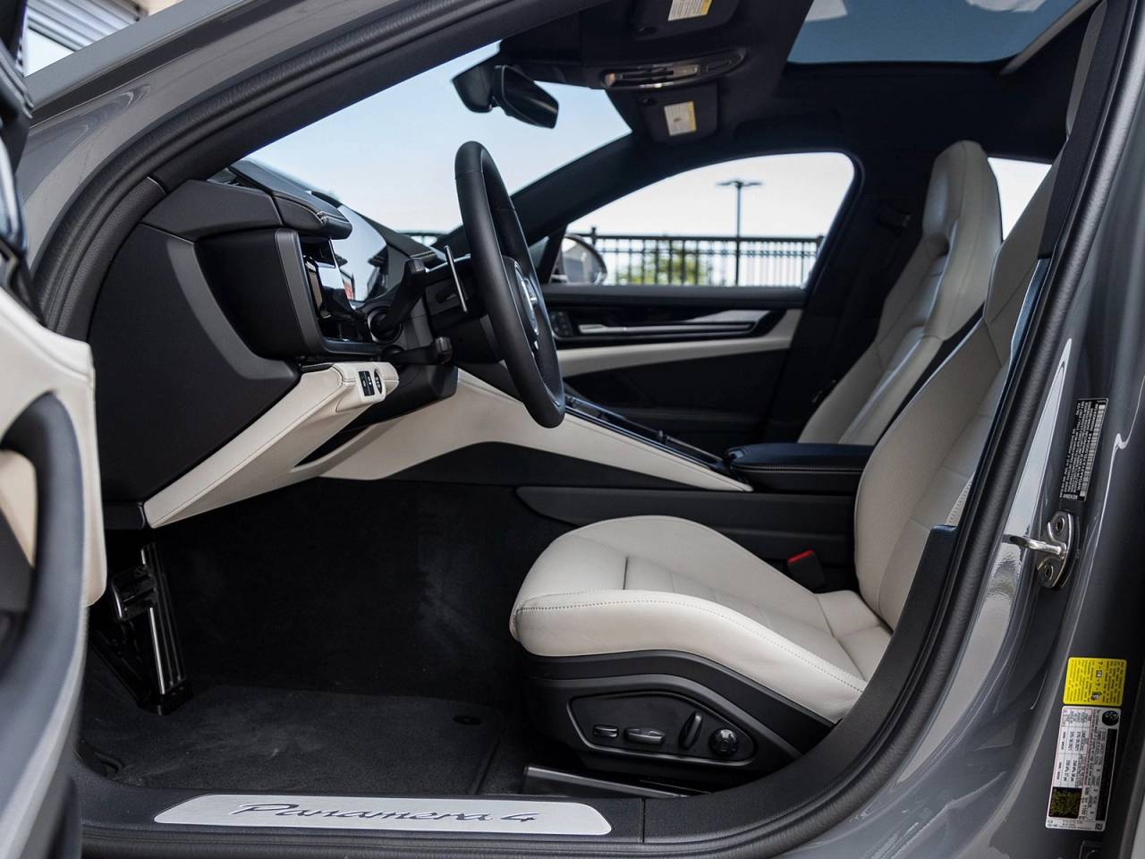 2025 Porsche Panamera Panamera 4