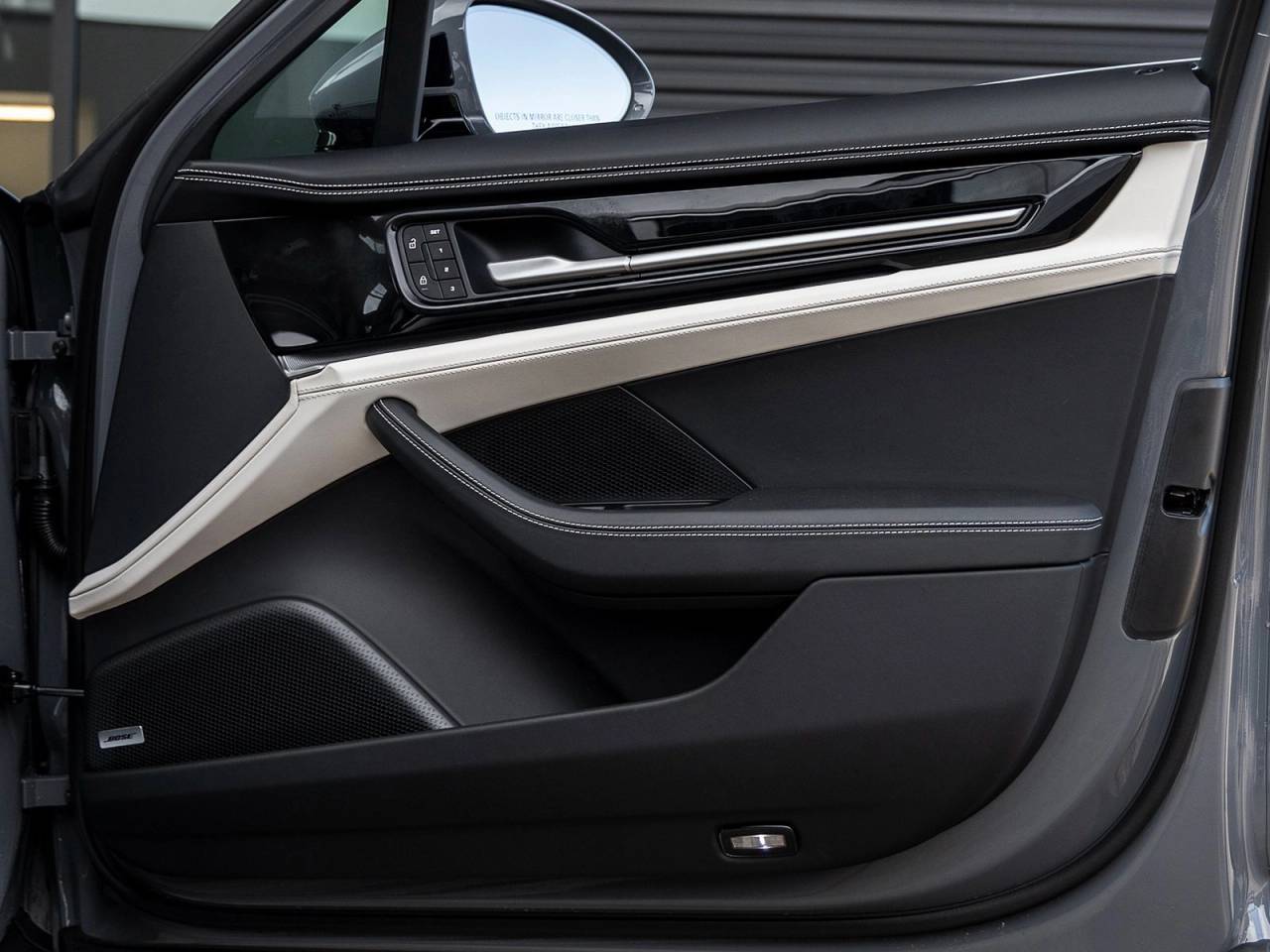 2025 Porsche Panamera Panamera 4