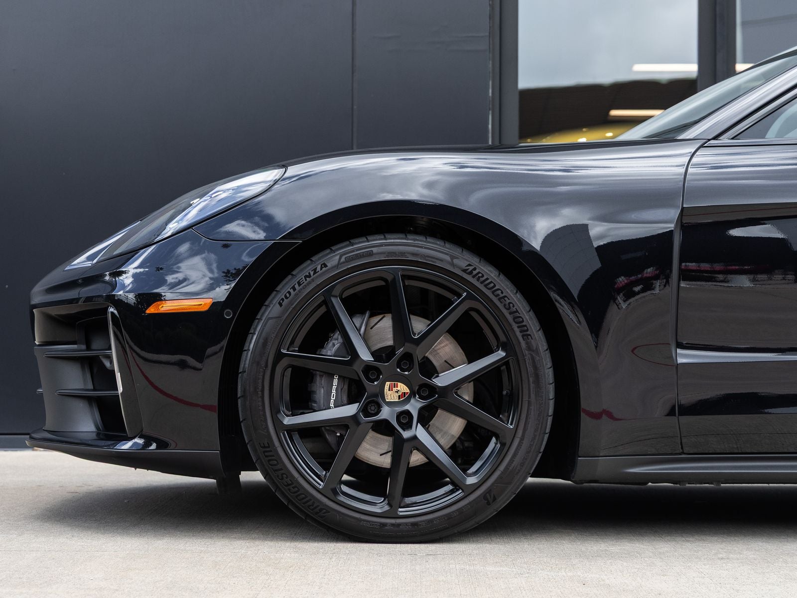 2025 Porsche Panamera RWD