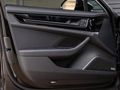 2025 Porsche Panamera RWD