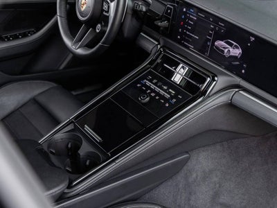 2025 Porsche Panamera RWD