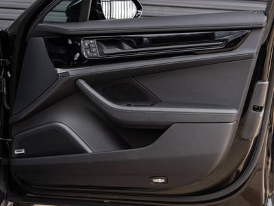 2025 Porsche Panamera RWD