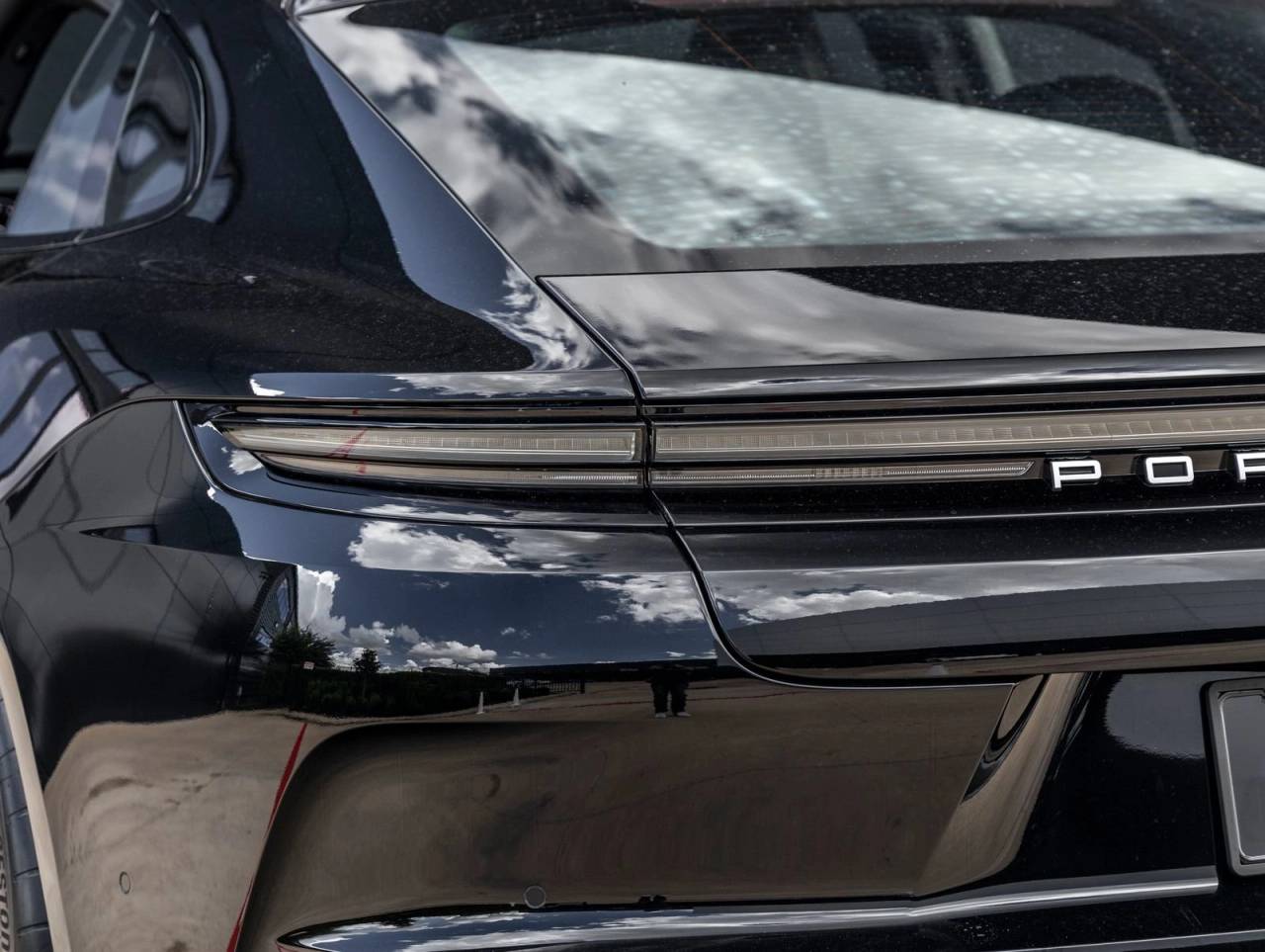 2026 Porsche Panamera RWD