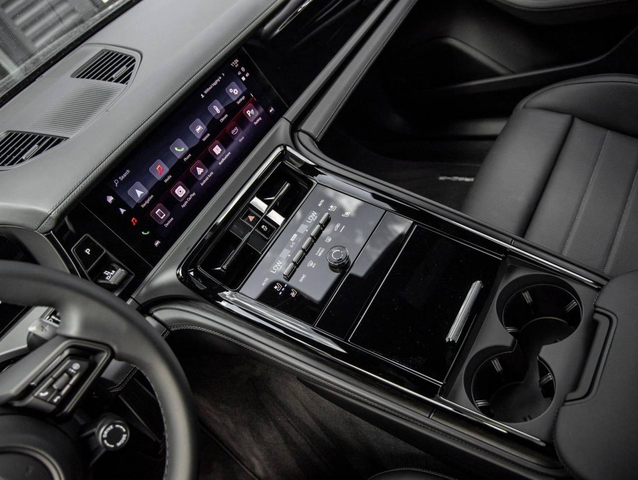 2026 Porsche Panamera RWD