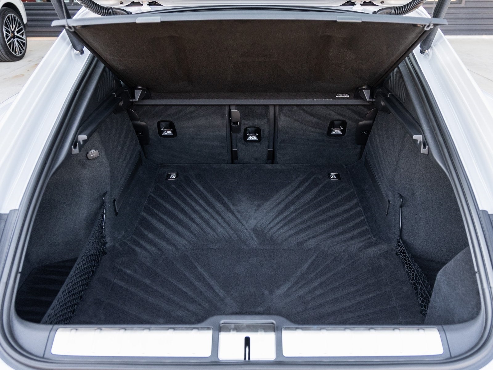 2026 Porsche Panamera Panamera 4