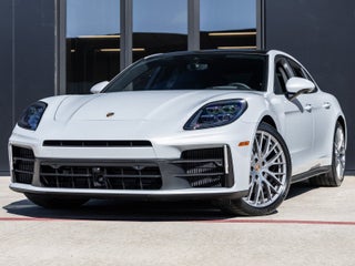 2026 Porsche Panamera 4