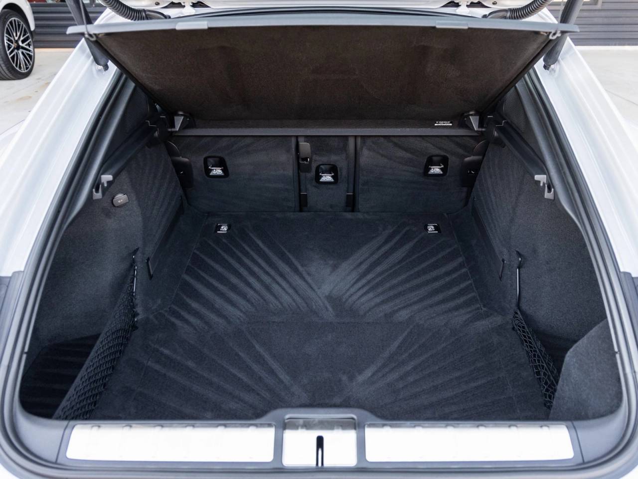 2026 Porsche Panamera Panamera 4