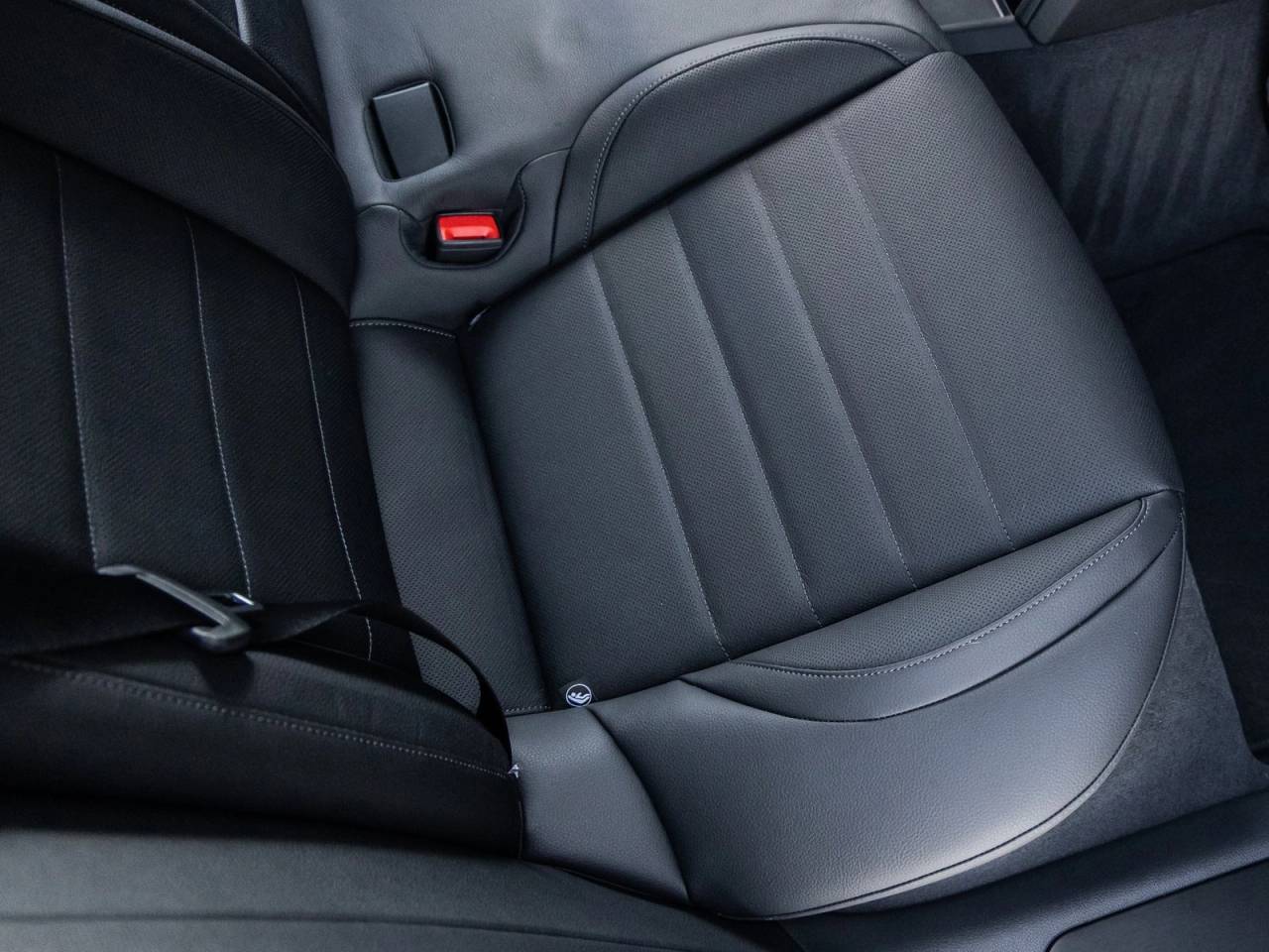 2026 Porsche Panamera Panamera 4