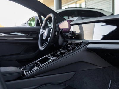 2026 Porsche Panamera Panamera 4