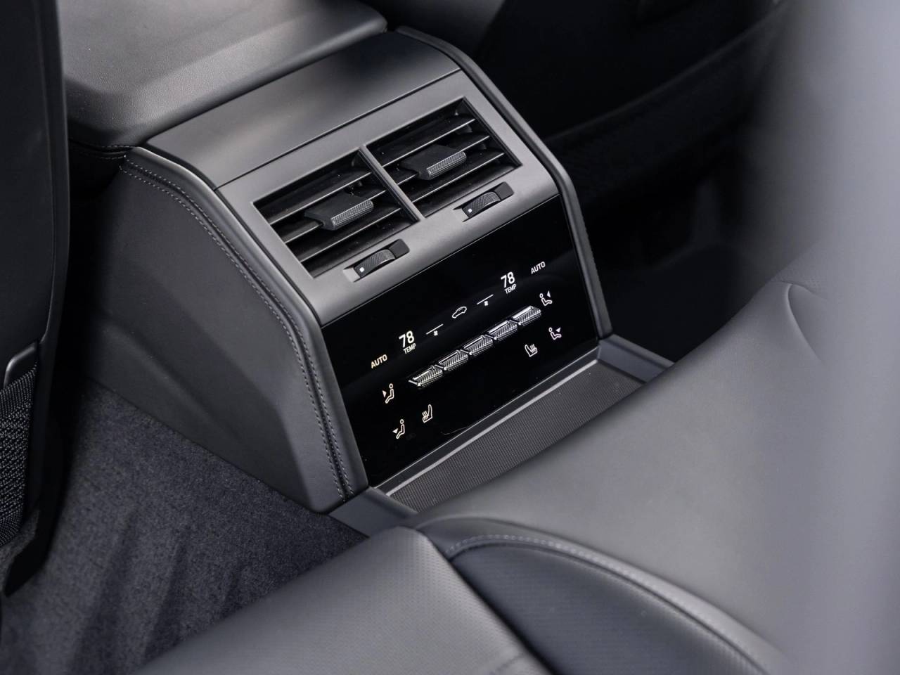 2026 Porsche Panamera Panamera