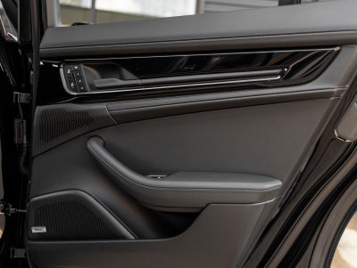 2026 Porsche Panamera Panamera 4