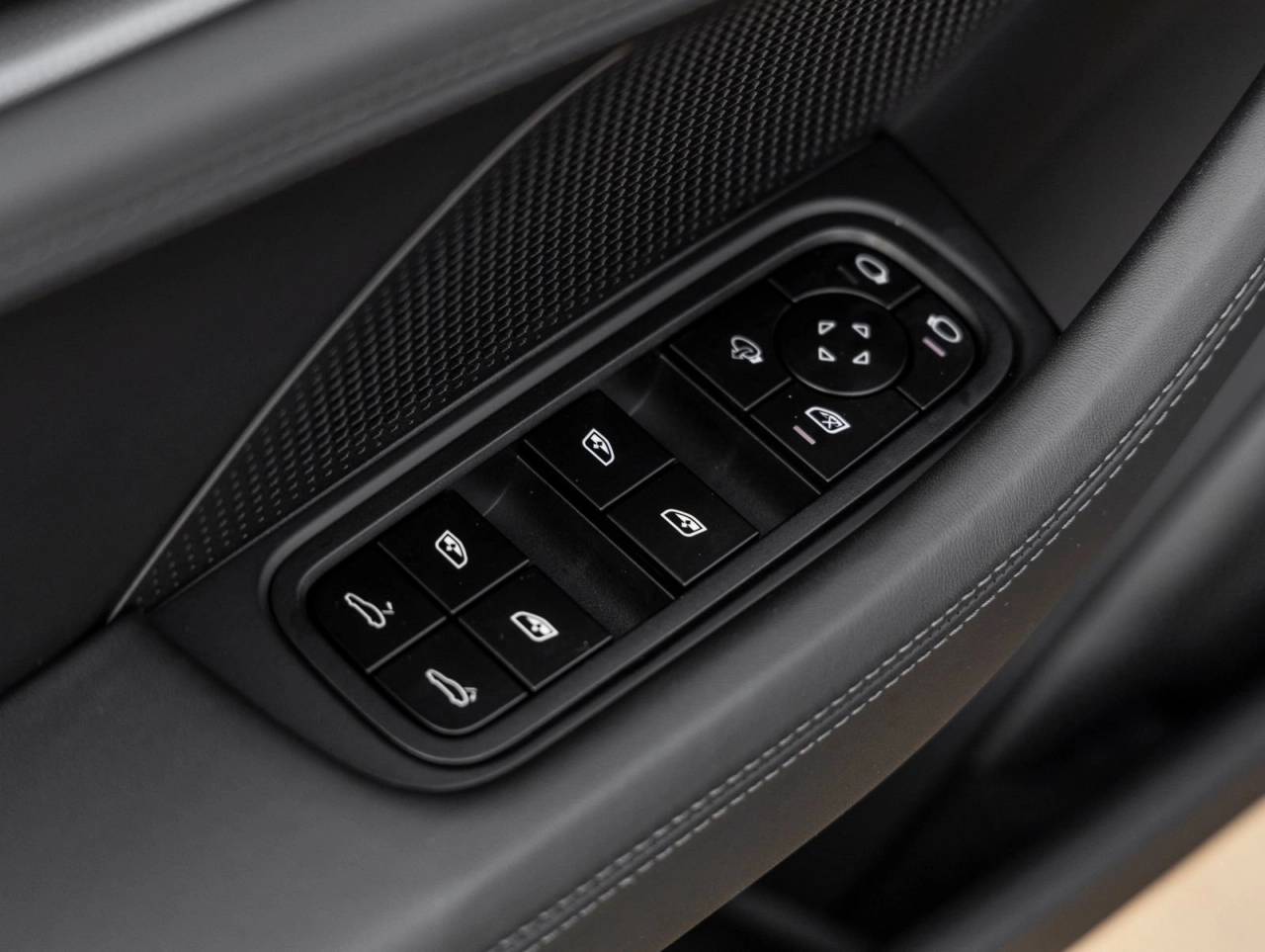 2026 Porsche Panamera Panamera 4