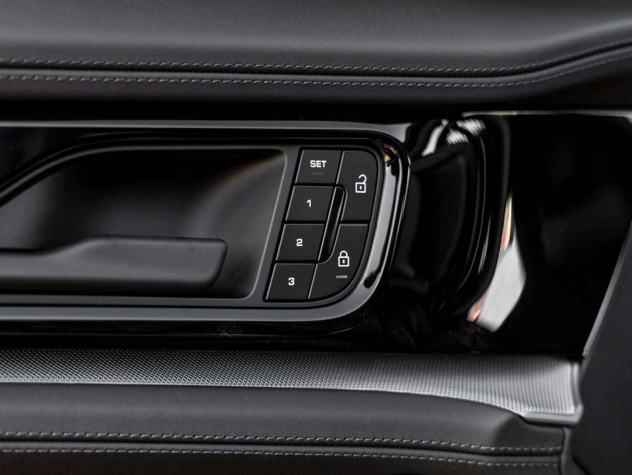 2026 Porsche Panamera Panamera 4