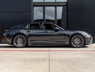 2026 Porsche Panamera Panamera