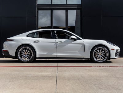 2026 Porsche Panamera Panamera 4