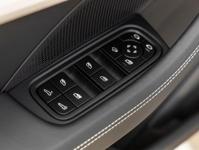 2026 Porsche Panamera Panamera 4