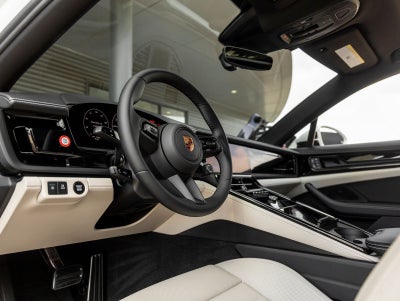 2026 Porsche Panamera Panamera 4