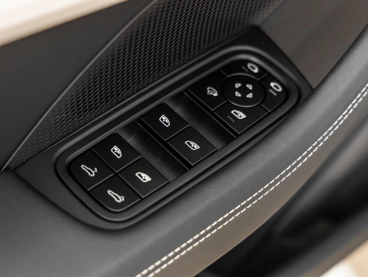 2026 Porsche Panamera Panamera 4