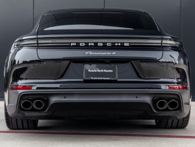 2025 Porsche Panamera Panamera 4