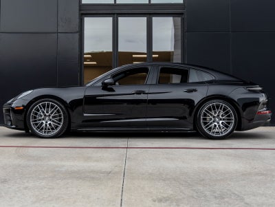 2025 Porsche Panamera Panamera 4