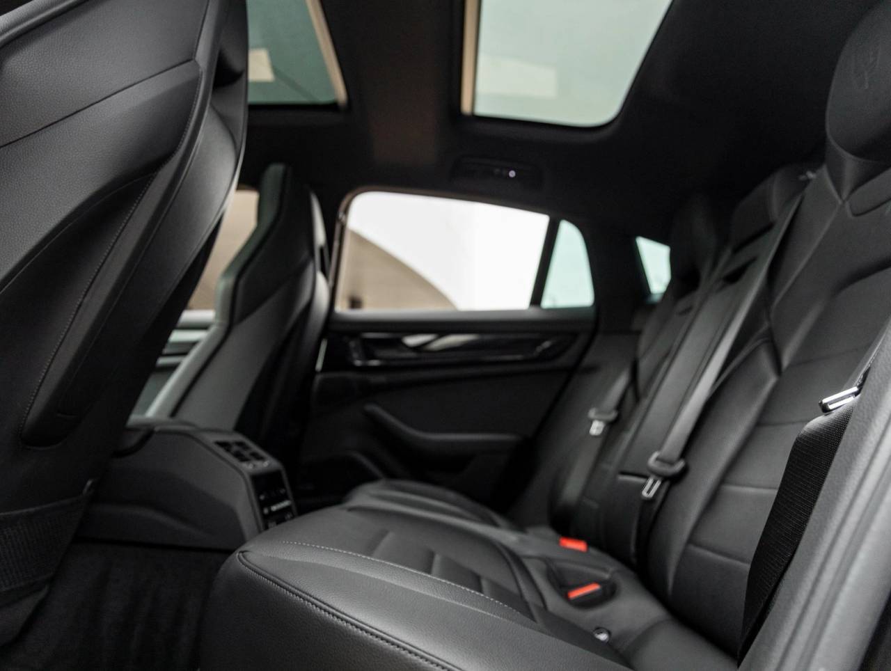 2025 Porsche Panamera Panamera 4