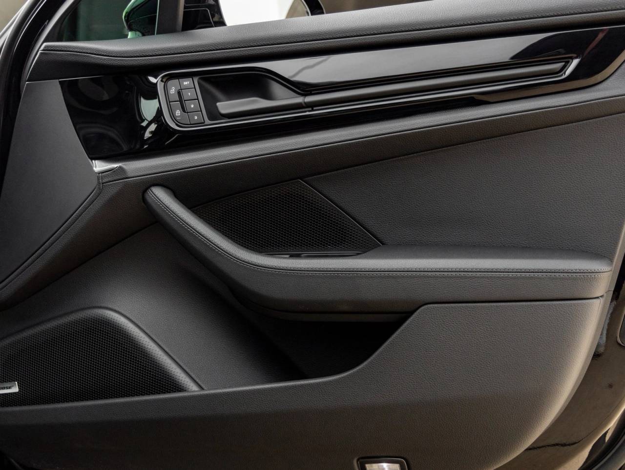 2025 Porsche Panamera Panamera 4