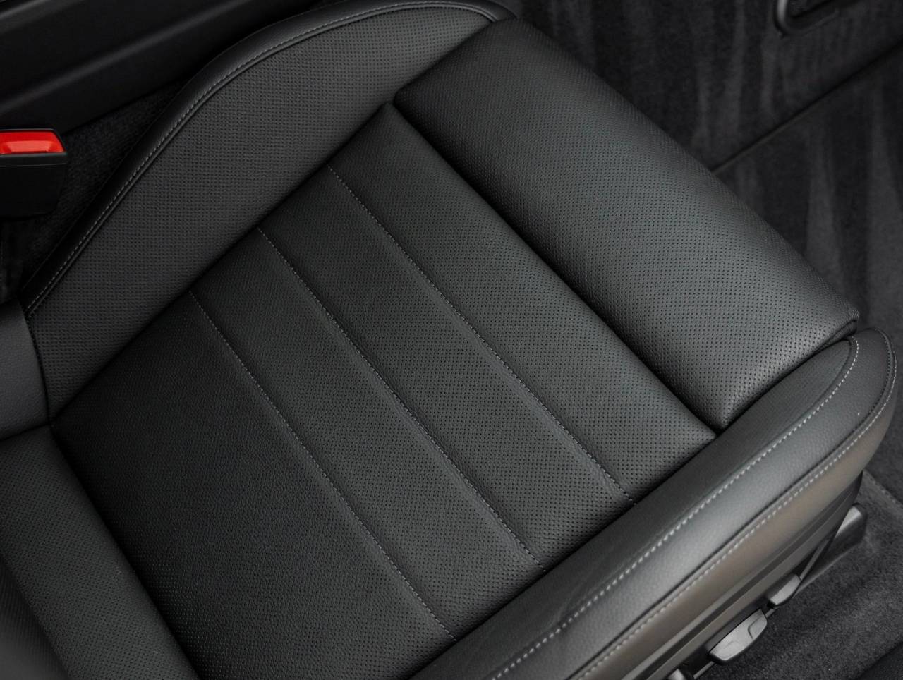 2025 Porsche Panamera Panamera 4