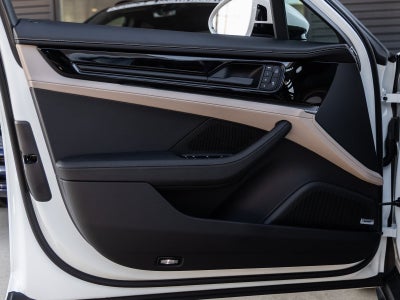 2026 Porsche Panamera Panamera 4